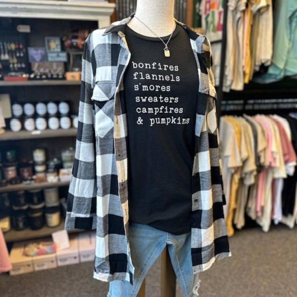 NWT White & Black Two Pocket Plaid Top